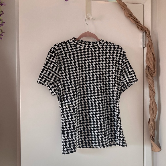 Houndstooth Shein tee - Picture 3 of 3